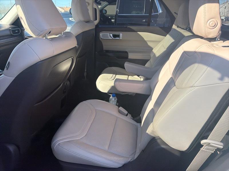 Ford Explorer Platinum AWD 2020