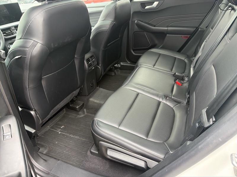 Ford Escape Platinum AWD 2023