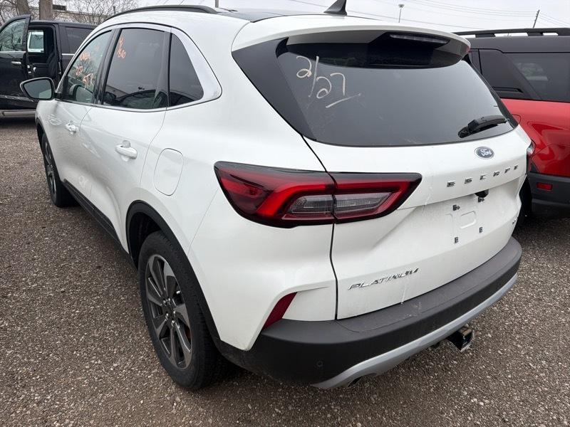 Ford Escape Platinum AWD 2023