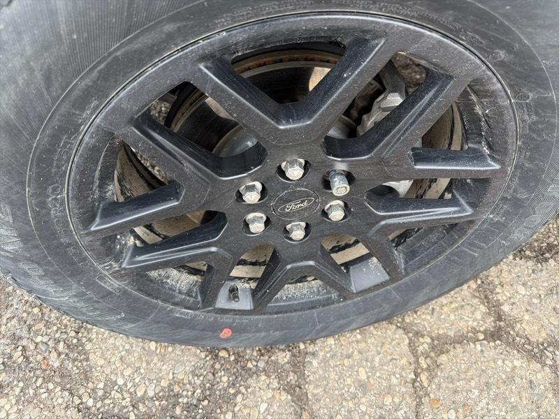 Ford F-150 STX SuperCrew 4WD 2024