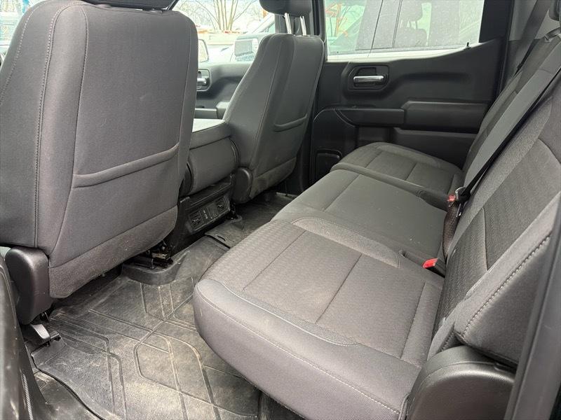 Chevrolet Silverado 1500 Custom Crew Cab 4WD 2024