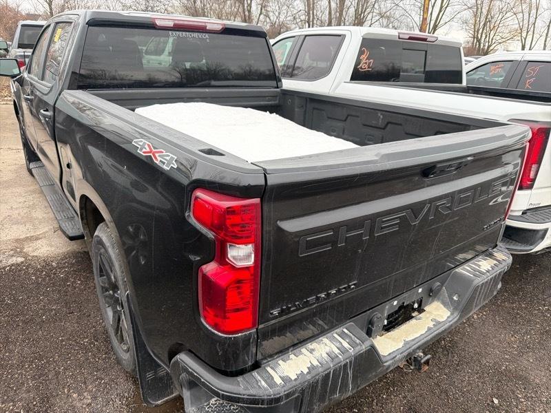 Chevrolet Silverado 1500 Custom Crew Cab 4WD 2024