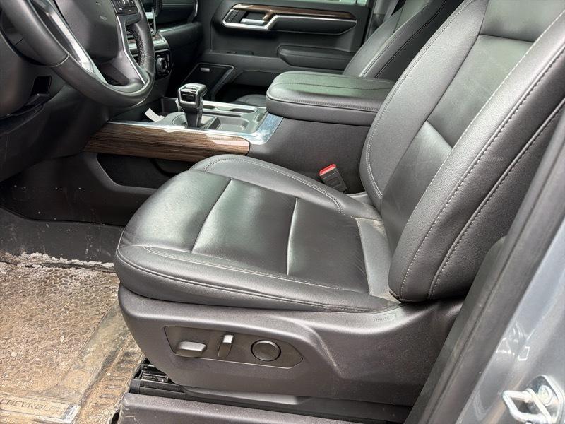 Chevrolet Silverado 1500 RST Crew Cab 4WD 2024