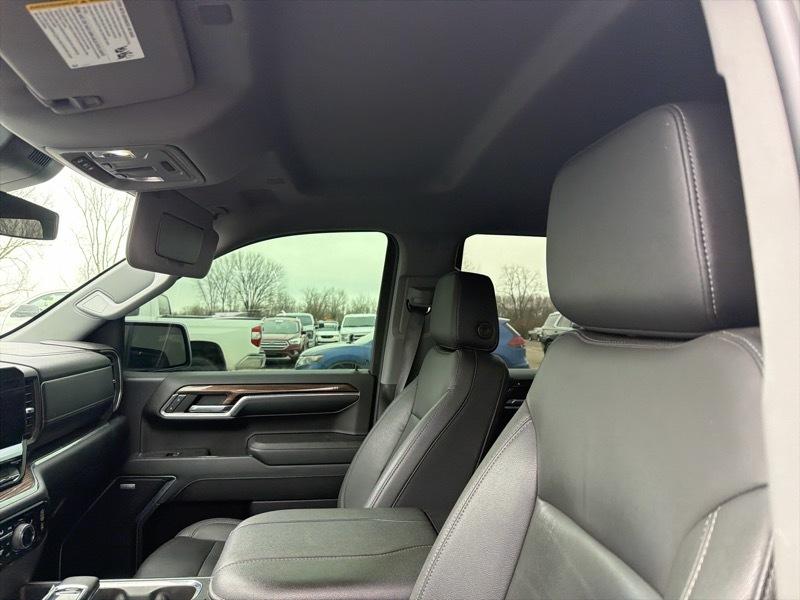 Chevrolet Silverado 1500 RST Crew Cab 4WD 2024