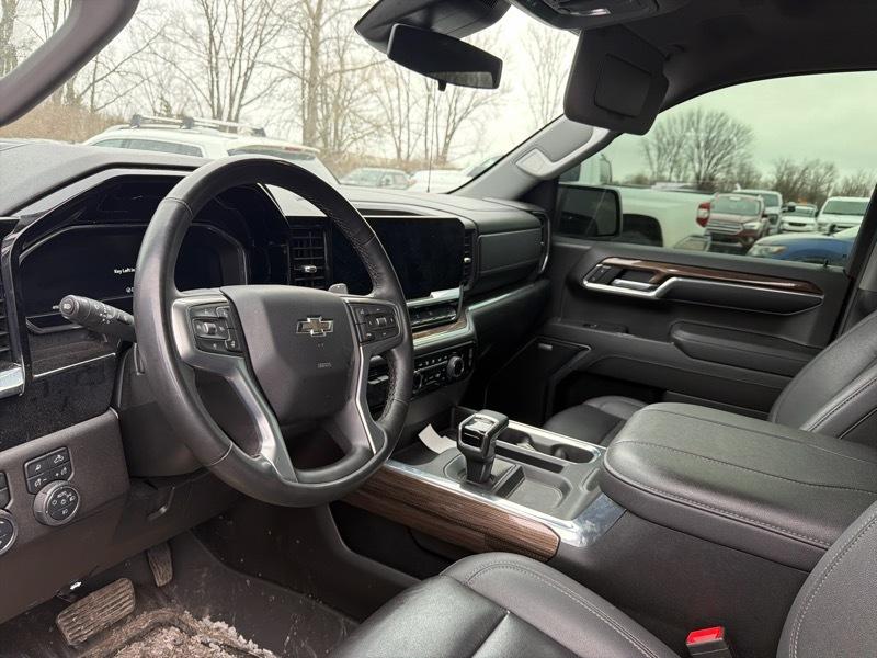 Chevrolet Silverado 1500 RST Crew Cab 4WD 2024