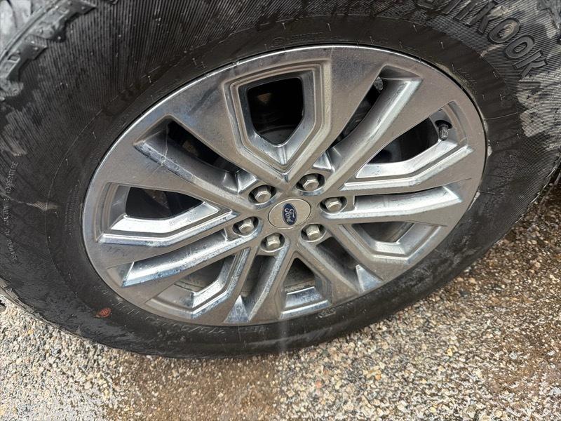 Ford F-150 Lariat SuperCrew 4WD 2024