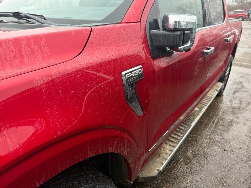 Ford F-150 Lariat SuperCrew 4WD 2024