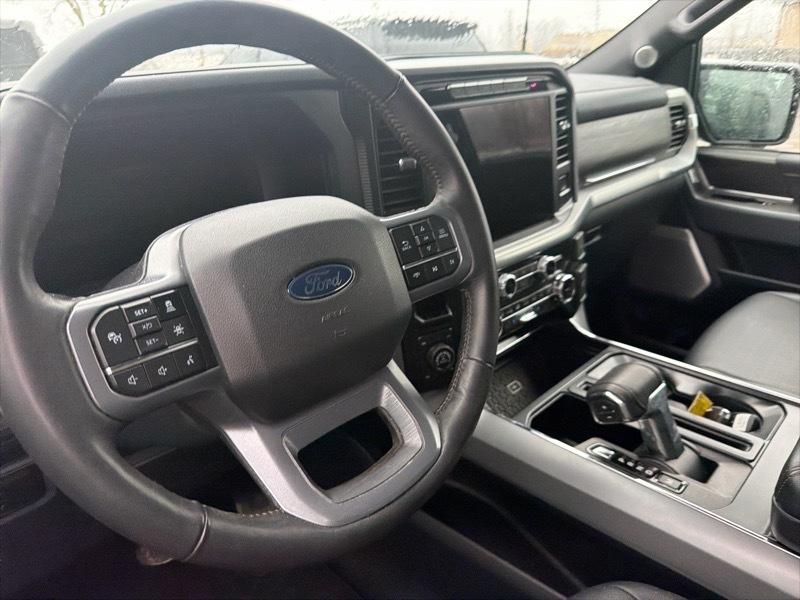 Ford F-150 Lariat SuperCrew 4WD 2024