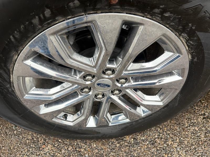 Ford F-150 Lariat SuperCrew 4WD 2024