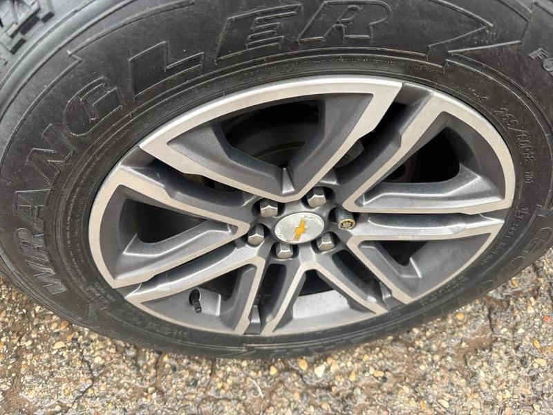 Chevrolet Colorado Work Truck Crew Cab Short Box 4WD 2021