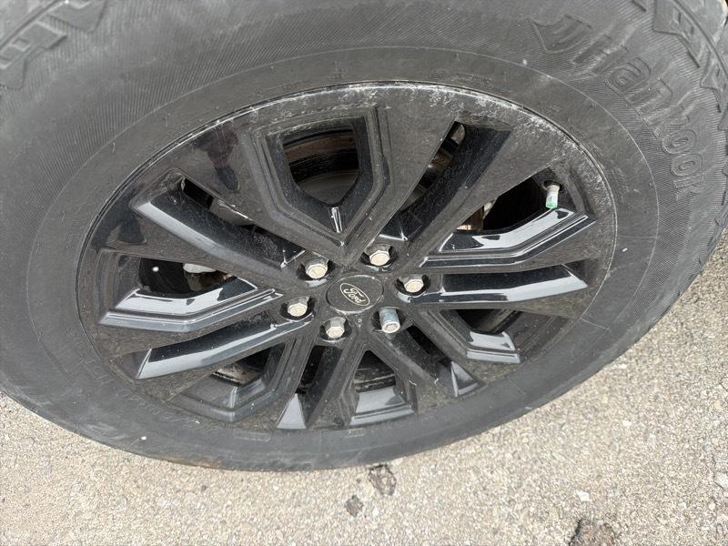 Ford F-150 Lariat SuperCrew 4WD 2025