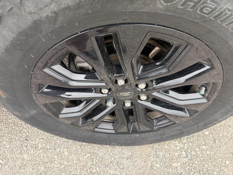 Ford F-150 Lariat SuperCrew 4WD 2025