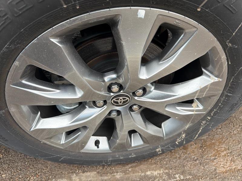 Toyota Grand Highlander XLE AWD 2024