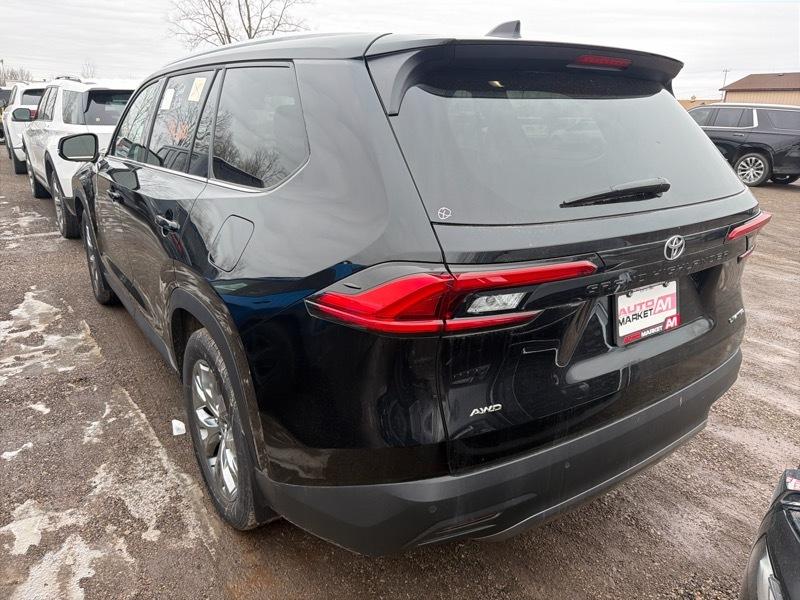 Toyota Grand Highlander XLE AWD 2024