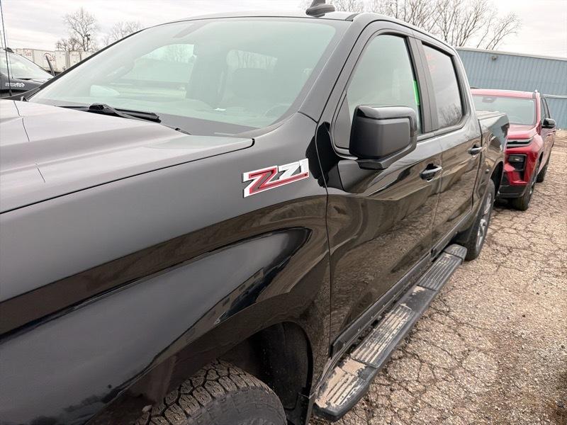 Chevrolet Silverado 1500 RST Crew Cab 4WD 2021