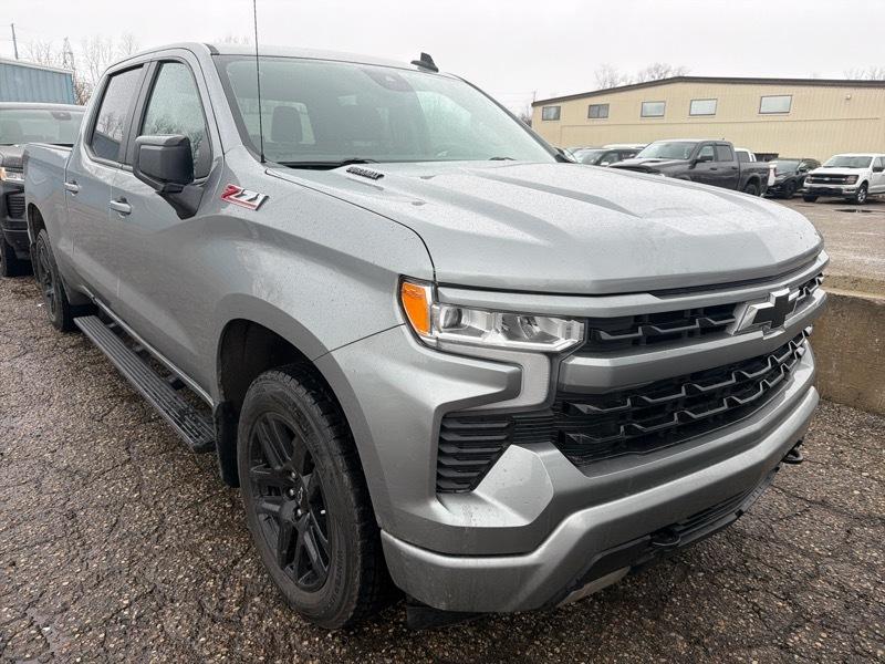 Chevrolet Silverado 1500 RST Crew Cab 4WD 2023