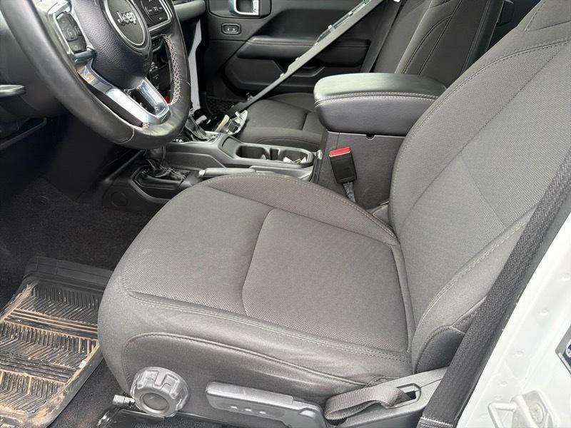 Jeep Wrangler Unlimited Sahara 2023