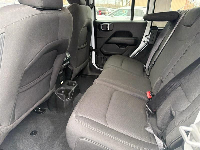 Jeep Wrangler Unlimited Sahara 2023