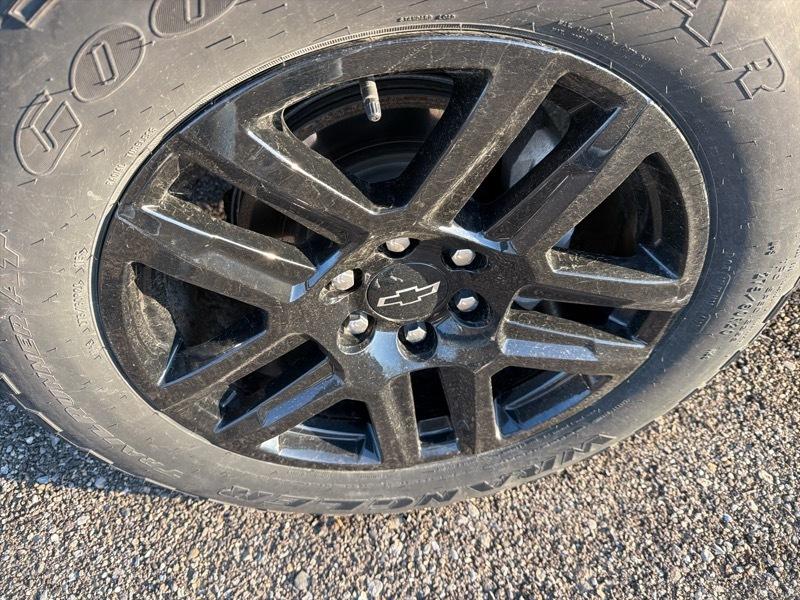 Chevrolet Silverado 1500 Custom Crew Cab 4WD 2024