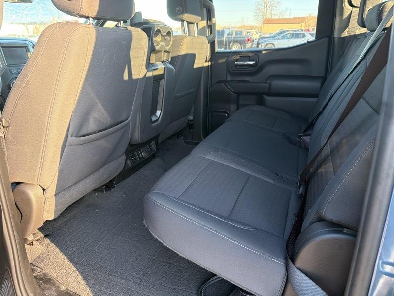 Chevrolet Silverado 1500 Custom Crew Cab 4WD 2024