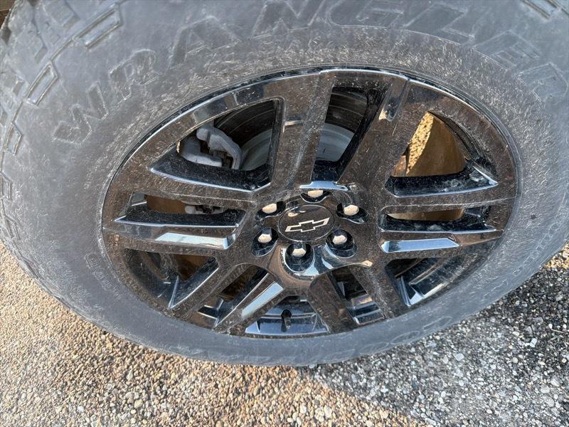 Chevrolet Silverado 1500 Custom Crew Cab 4WD 2024