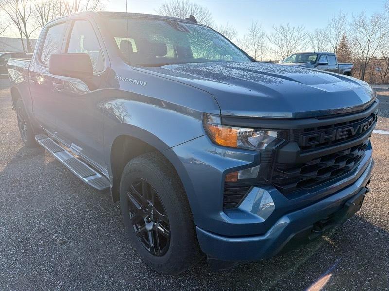 Chevrolet Silverado 1500 Custom Crew Cab 4WD 2024