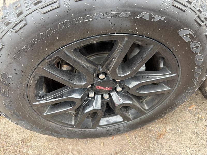 GMC Sierra 1500 Pro Crew Cab Short Box 4WD 2024