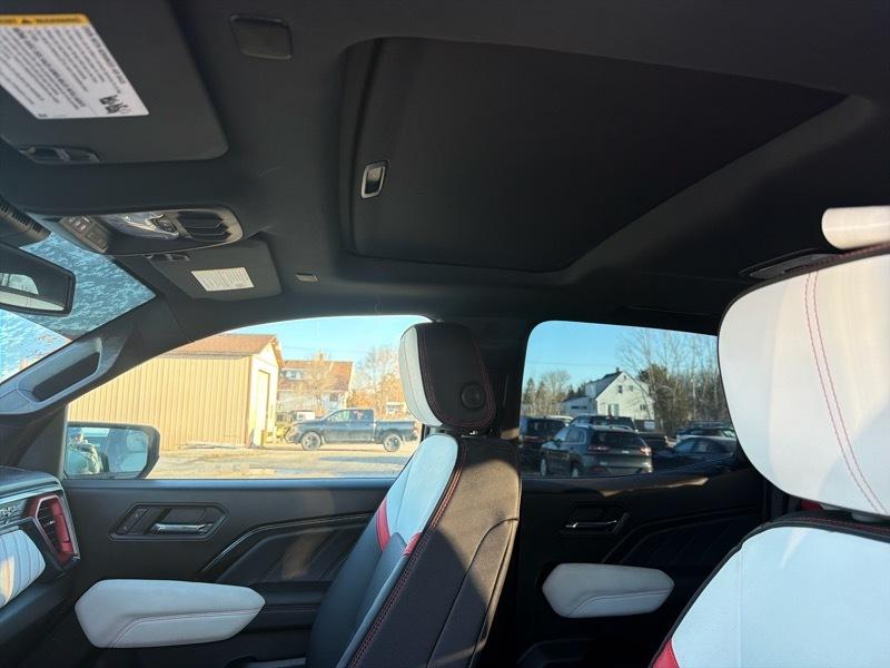 GMC Canyon AT4X Crew Cab 4WD 2023