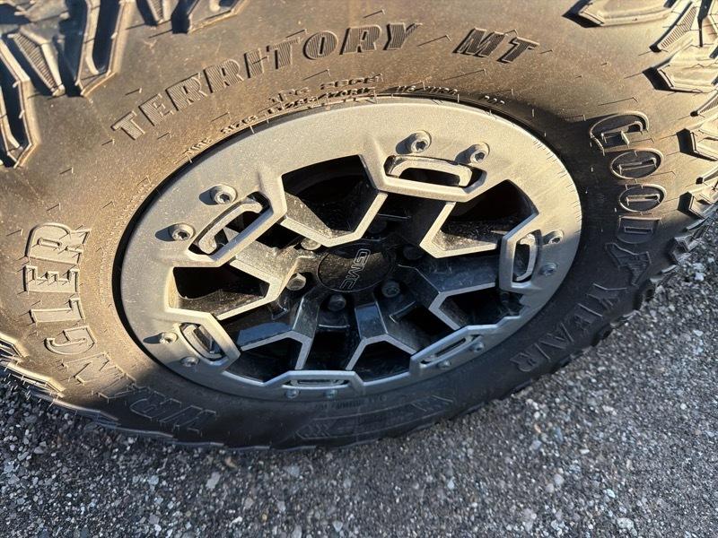 GMC Canyon AT4X Crew Cab 4WD 2023