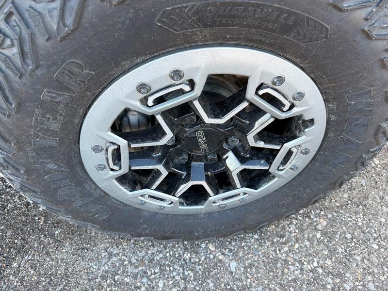 GMC Canyon AT4X Crew Cab 4WD 2023