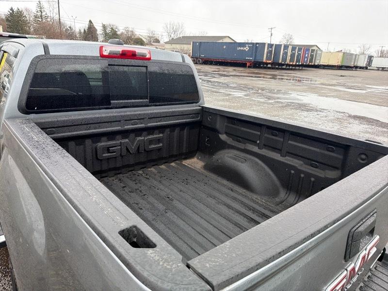 GMC Canyon AT4 Crew Cab w/Cloth 4WD 2021