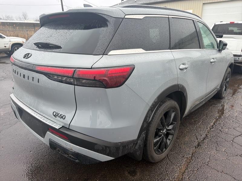 Infiniti QX60 LUXE AWD 2025