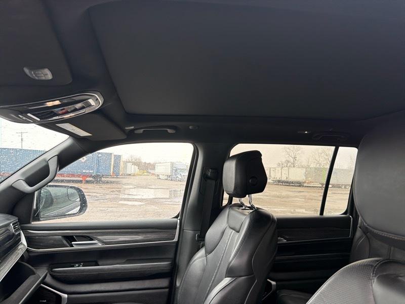 Jeep Wagoneer Series III 4WD 2022