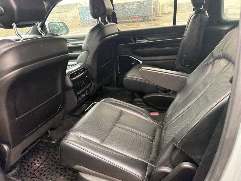 Jeep Wagoneer Series III 4WD 2022