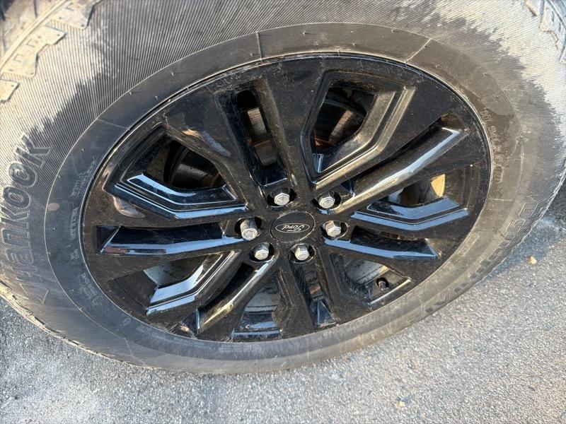 Ford F-150 XLT SuperCrew 4WD 2024