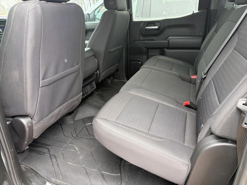 Chevrolet Silverado 1500 Custom Crew Cab 4WD 2024