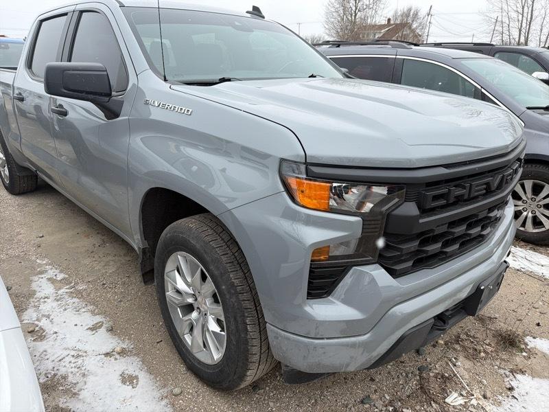 Chevrolet Silverado 1500 Custom Crew Cab 4WD 2024