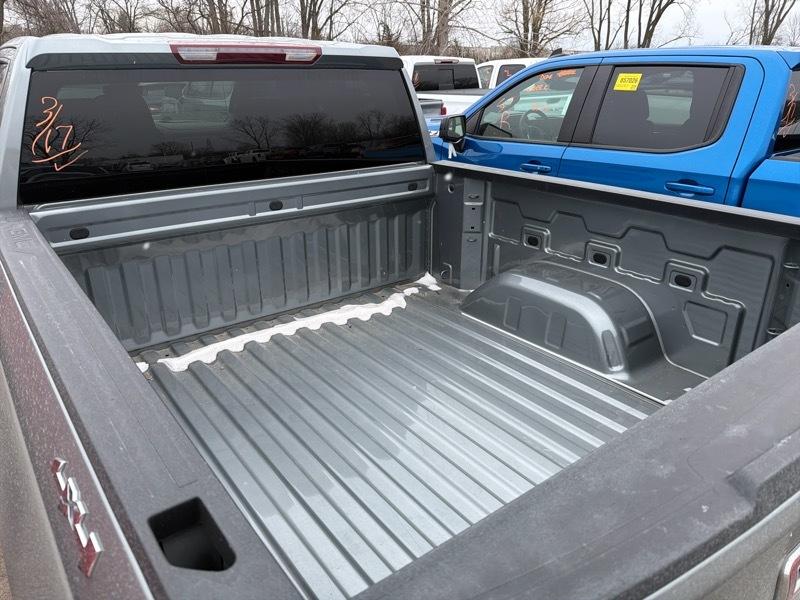 GMC Sierra 1500 Pro Crew Cab Short Box 4WD 2024