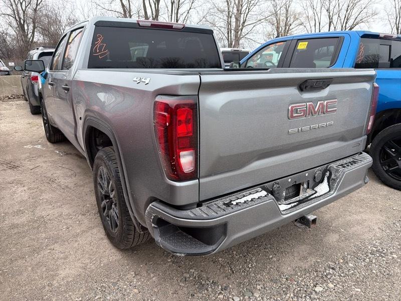 GMC Sierra 1500 Pro Crew Cab Short Box 4WD 2024