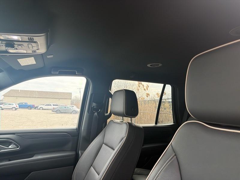 GMC Yukon SLT 4WD 2024