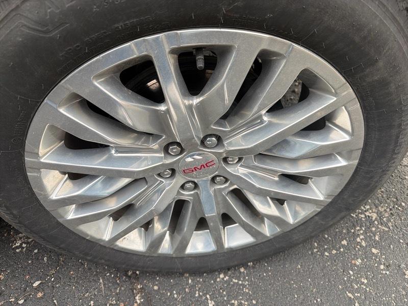 GMC Yukon SLT 4WD 2024