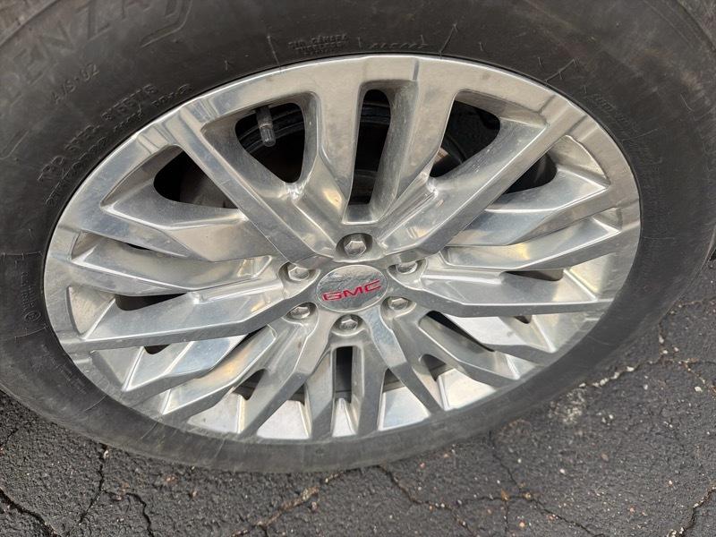 GMC Yukon SLT 4WD 2024