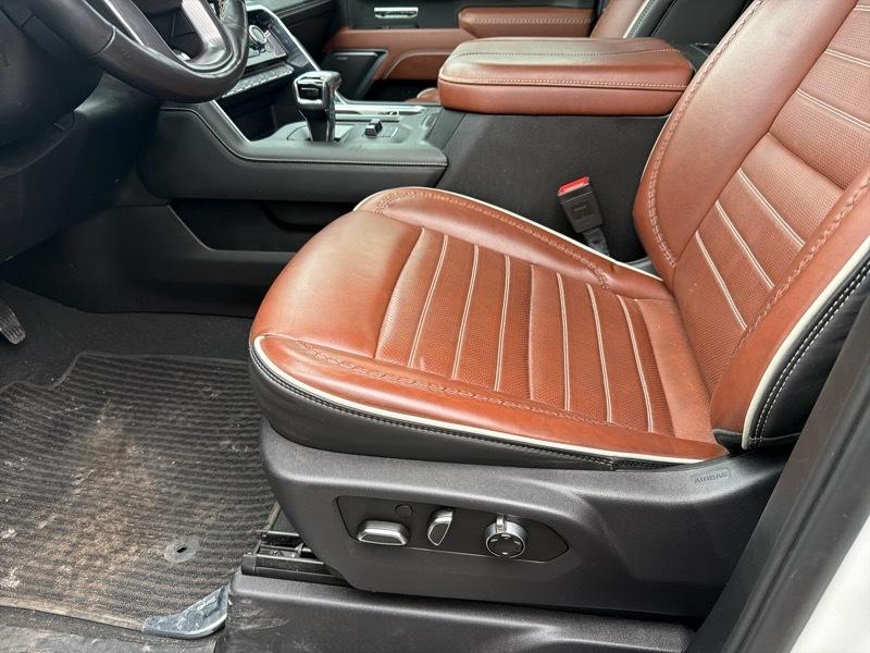 GMC Sierra 1500 Denali Ultimate Crew Cab 4WD 2025