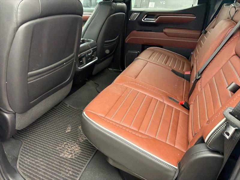 GMC Sierra 1500 Denali Ultimate Crew Cab 4WD 2025