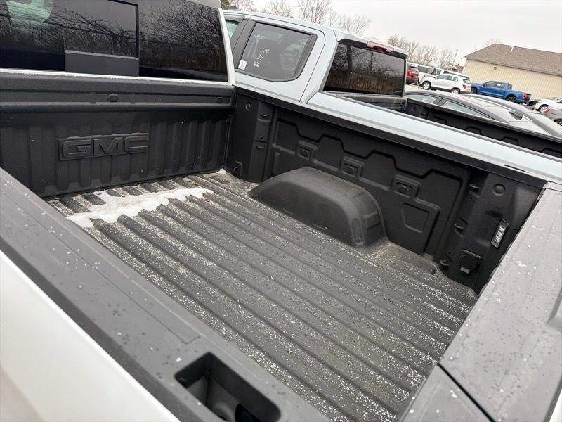 GMC Sierra 1500 Denali Ultimate Crew Cab 4WD 2025