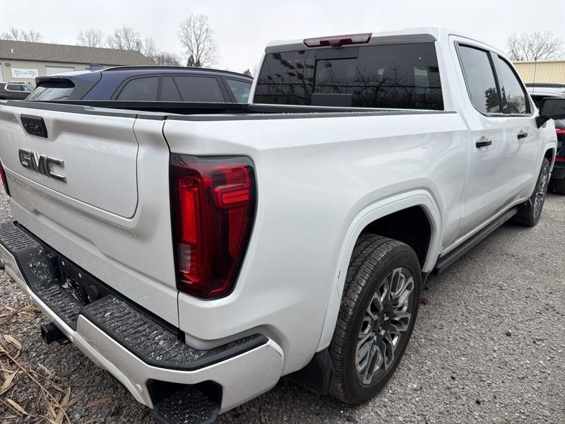 GMC Sierra 1500 Denali Ultimate Crew Cab 4WD 2025