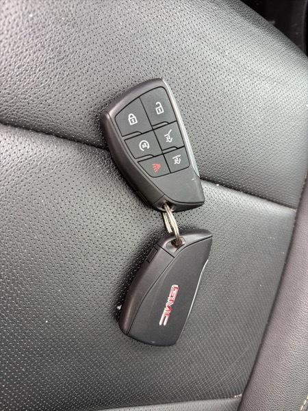 GMC Yukon SLT 4WD 2024