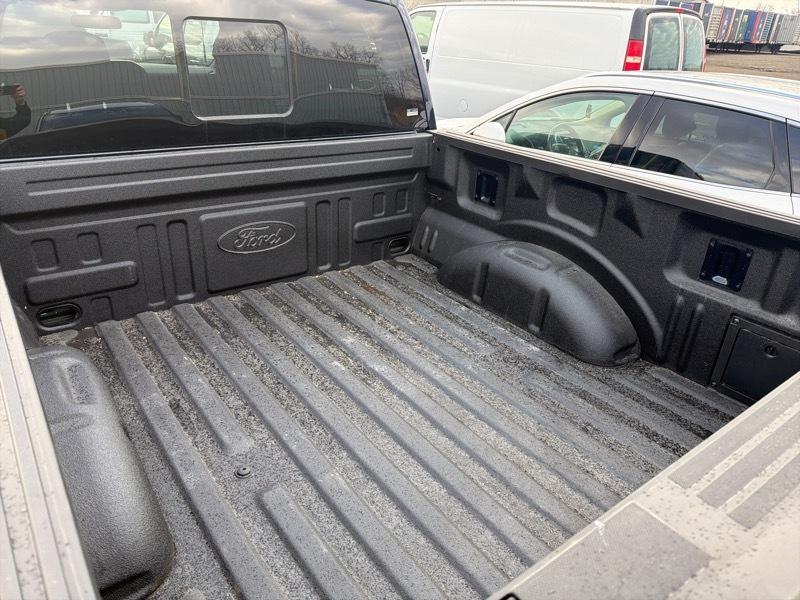 Ford F-150 XLT SuperCrew 4WD 2024