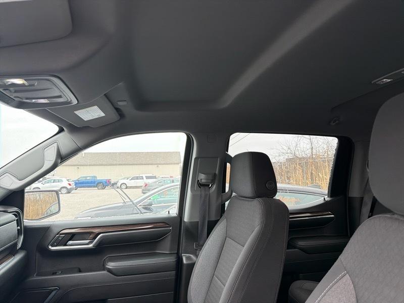 Chevrolet Silverado 1500 RST Crew Cab 4WD 2024