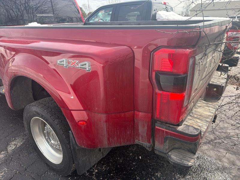 Ford F-450 SD Platinum Crew Cab DRW 4WD 2024